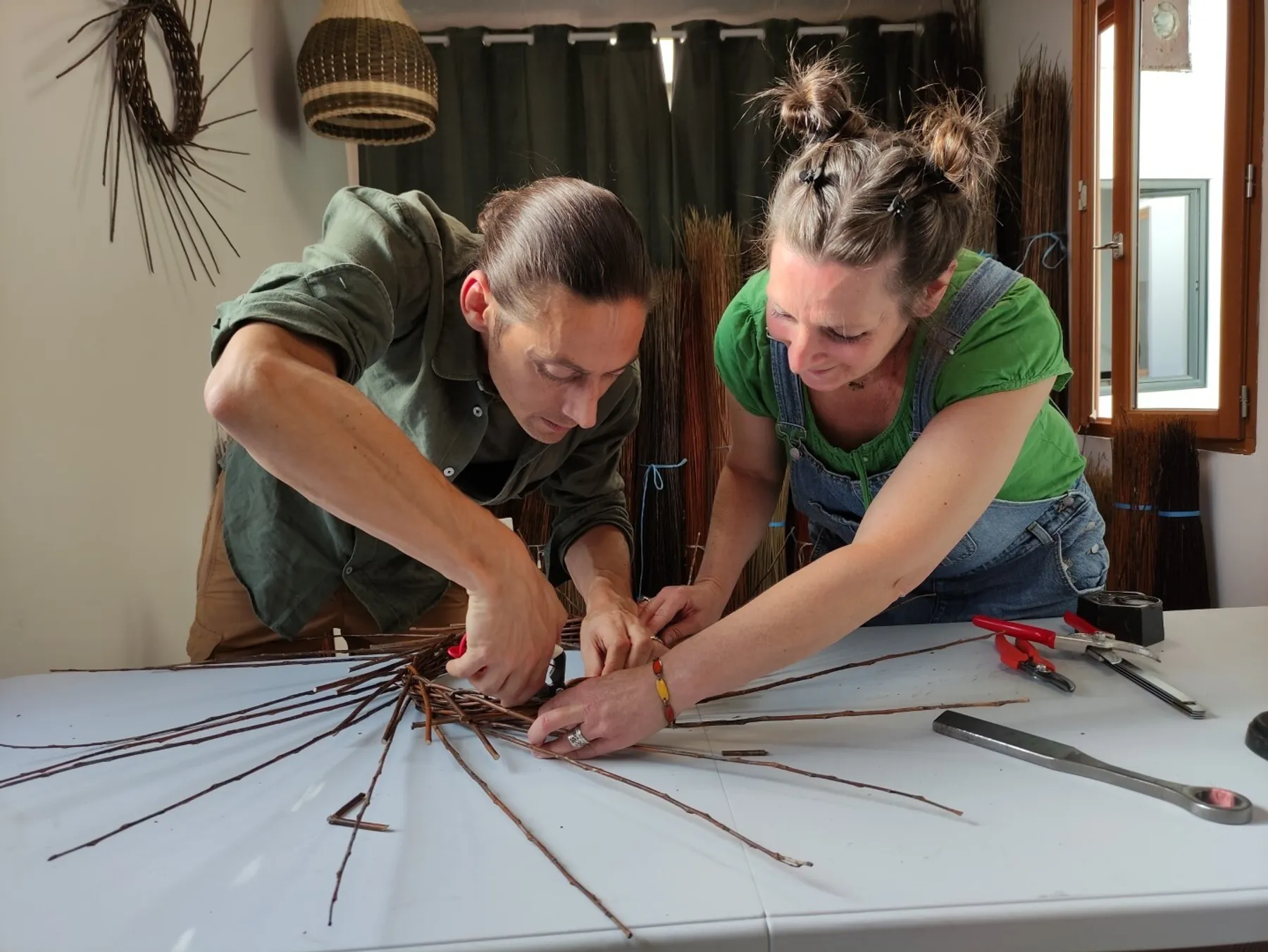 Créez une suspension en osier pour vos plantes ou vos objets avec Estelle - Image n°4 - Wecandoo