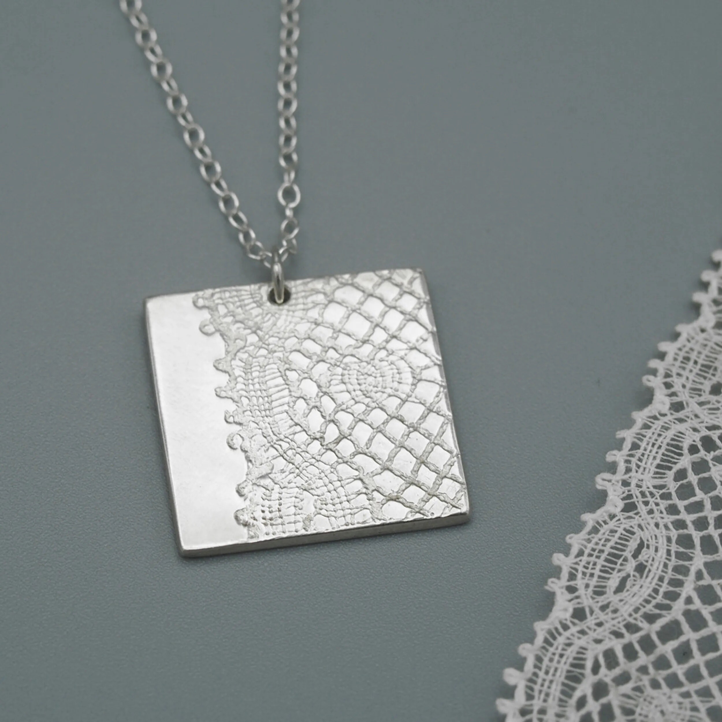 Wecandoo - Fabriquez votre pendentif en argent massif