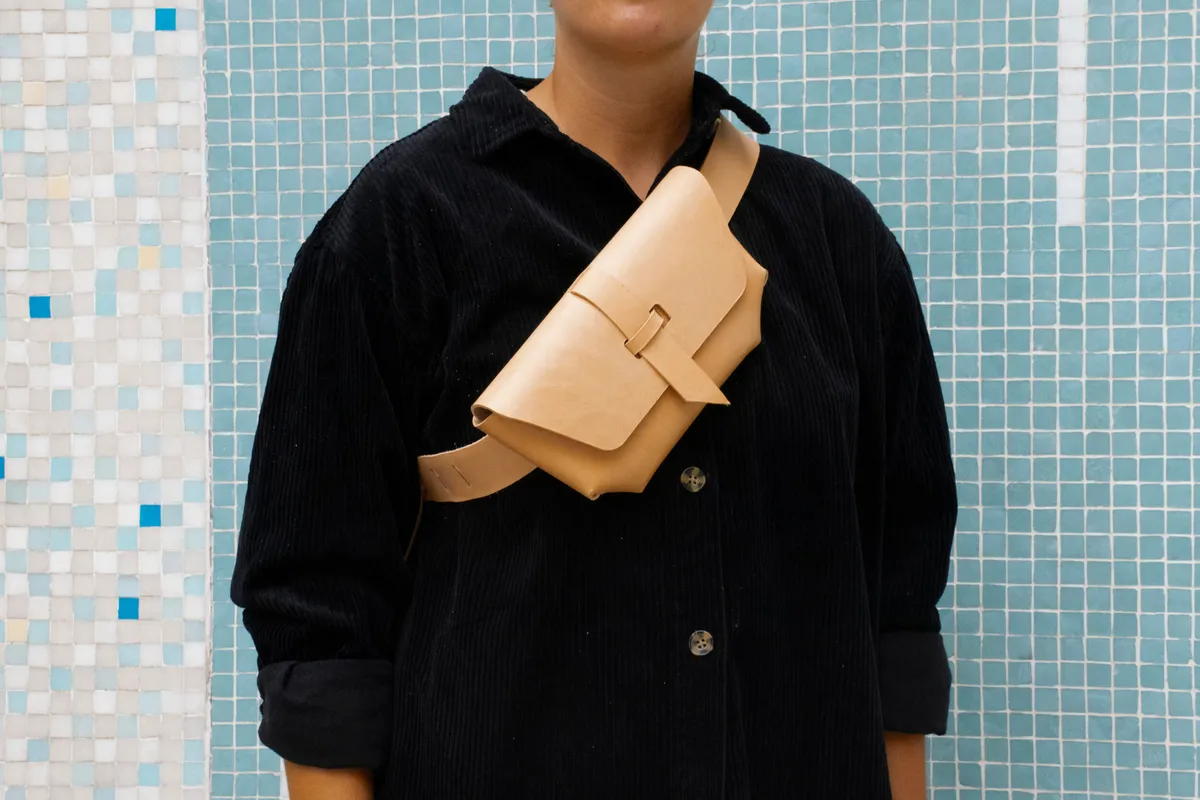 Assemblez votre sac banane unisexe en cuir végétal