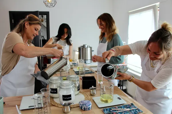 Réalisez votre bougie naturelle avec Carole - Image n°4 - Wecandoo