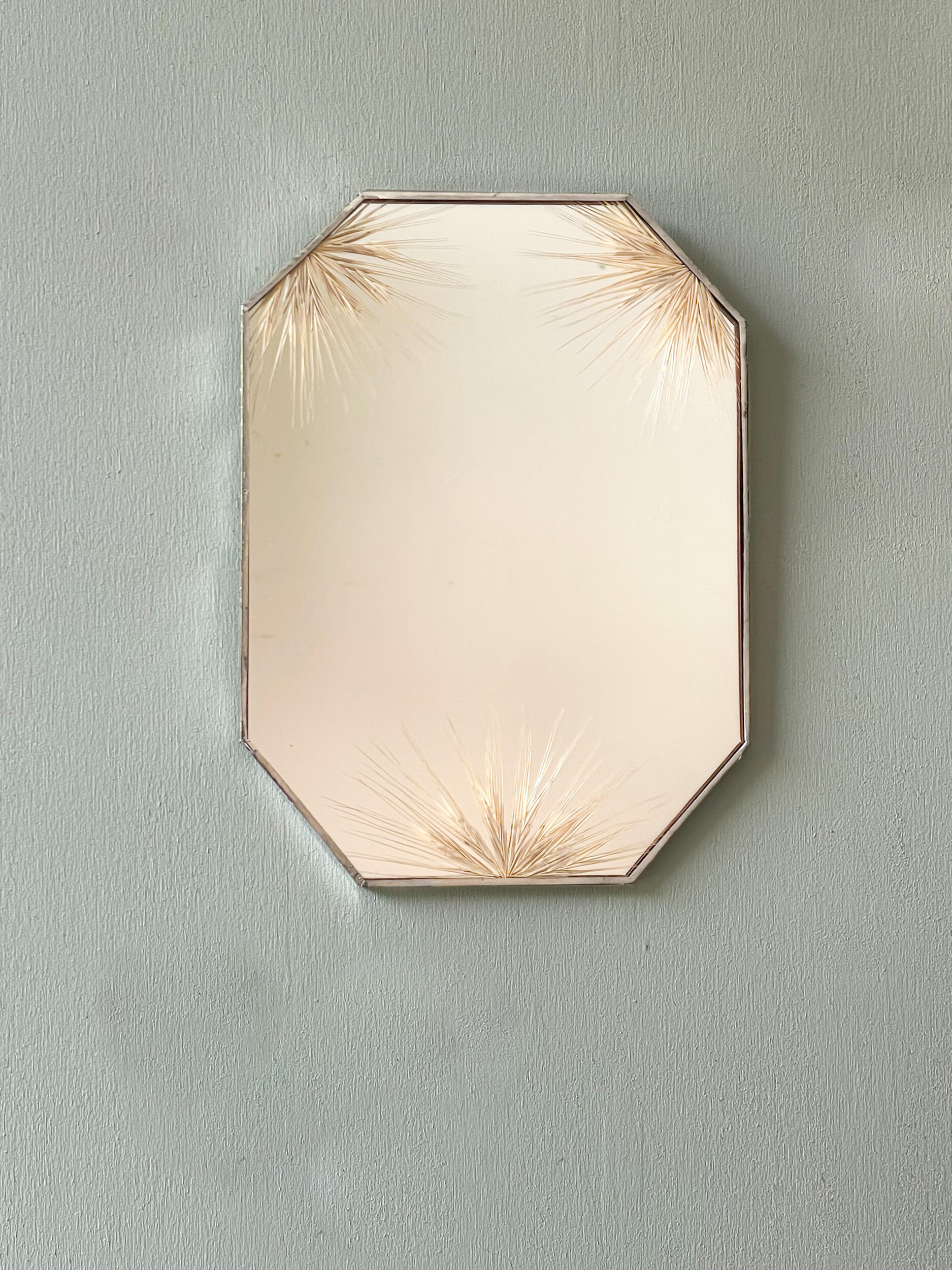 Réalisez votre miroir en vitrail végétalisé à Nantes