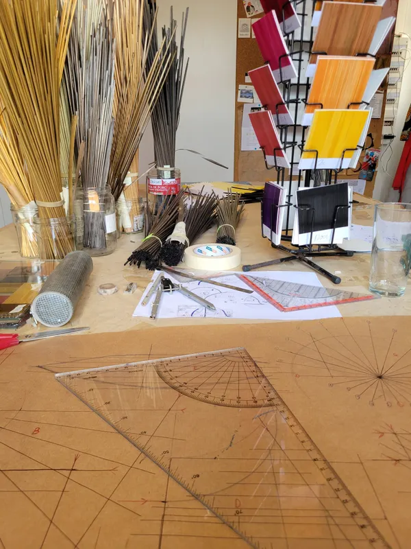 Découvrez la marqueterie de paille et fabriquez vos patères - Image n°3 - Wecandoo