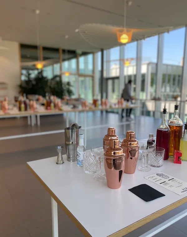 Devenez mixologues le temps d'un atelier et réalisez vos cocktails en équipe avec Philippe dans votre lieu - Image n°3 - Wecandoo