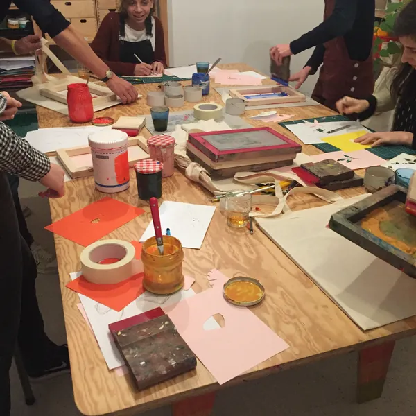 Réunissez votre équipe et sérigraphiez vos tote bags avec Coline - Image n°3 - Wecandoo