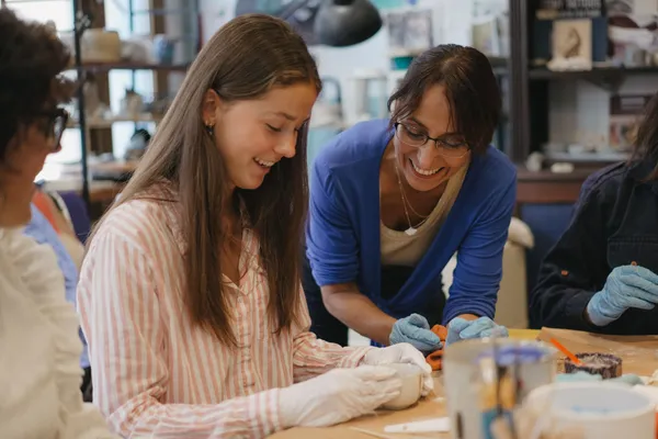 Initiez-vous à l'art du Kintsugi avec Samira - Image n°3 - Wecandoo