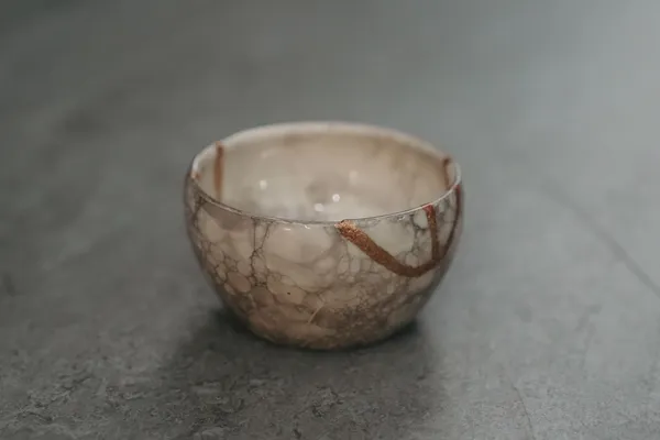 Initiez-vous à l'art du Kintsugi avec Samira - Image n°5 - Wecandoo