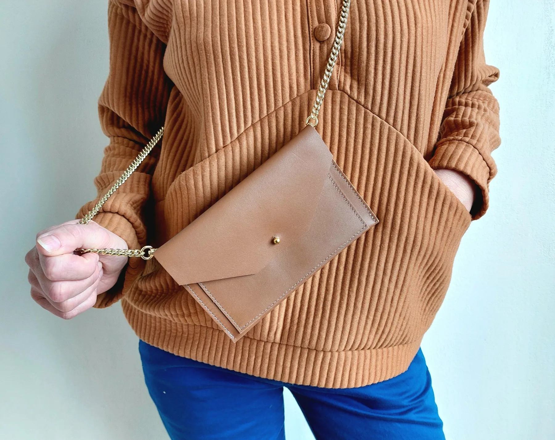 Créez votre sac pochette en cuir - Image n°1 - Wecandoo