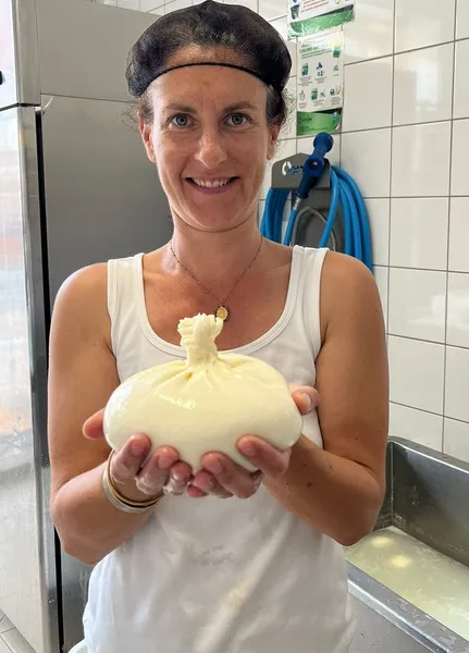 Claire : Laitière à Bordeaux