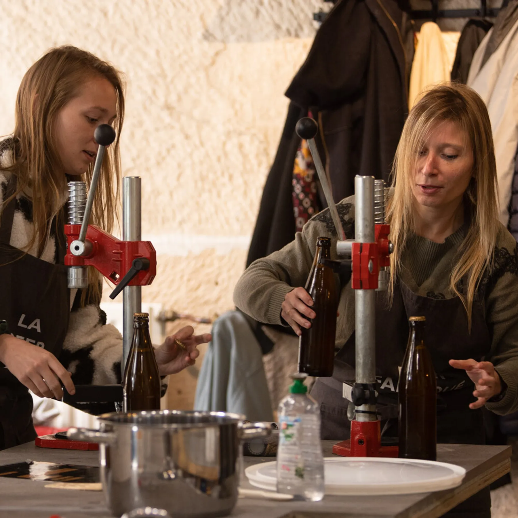 Rassemblez votre équipe et brassez chacun votre bière artisanale avec La Beer Fabrique - Image n°4 - Wecandoo