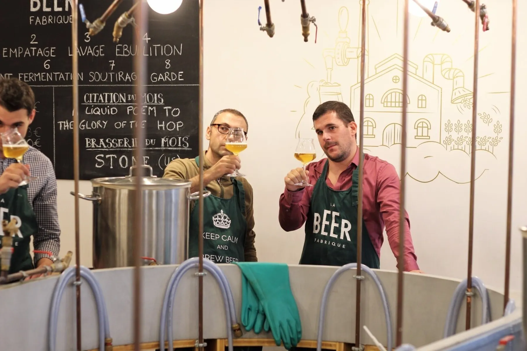 Réunissez votre équipe et dégustez d'authentiques bières artisanales avec La Beer Fabrique - Image n°2 - Wecandoo