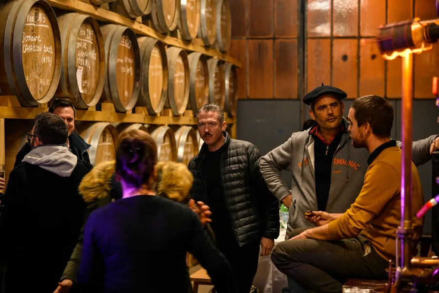 Réunissez votre équipe dans votre lieu et assemblez chacun votre armagnac avec Vincent et son équipe - Image n°1 - Wecandoo