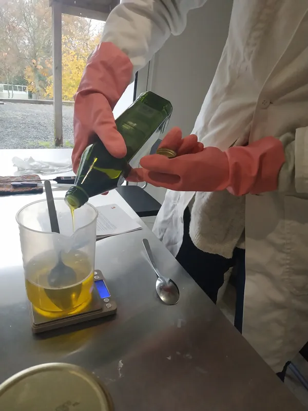 Captivez votre équipe et initiez-les à la saponification avec Aurélie - Image n°4 - Wecandoo