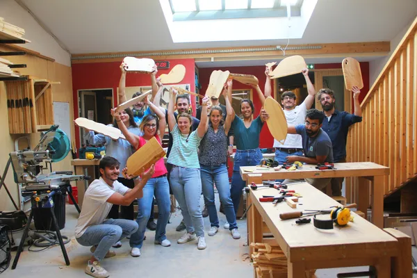 Surprenez votre équipe et créez chacun votre planche à découper en bois avec Victor - Image n°4 - Wecandoo