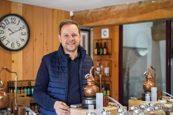 Offrez à vos collaborateurs une expérience originale et conviviale lors d'une dégustation de bières et fromages avec Charles - Image n°4 - Wecandoo