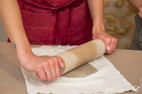 Rassemblez votre équipe pour une initiation au modelage avec Marion - Image n°2 - Wecandoo