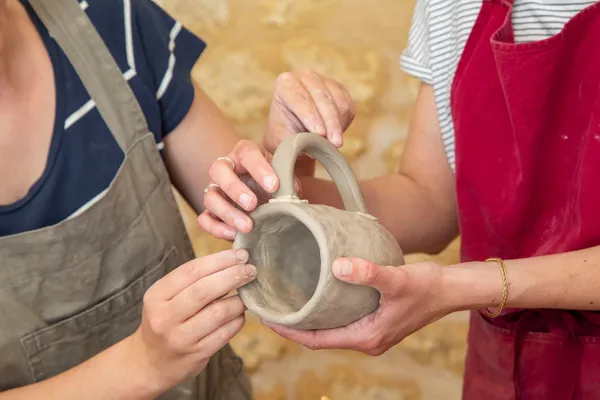 Rassemblez votre équipe pour une initiation au modelage avec Marion - Image n°3 - Wecandoo