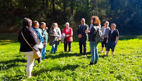 Rassemblez votre équipe et partez cueillir et cuisiner des plantes sauvages avec Morgane - Image n°1 - Wecandoo
