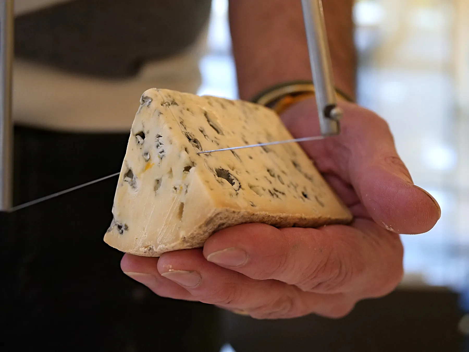 Rassemblez votre équipe et participez à une expérience gourmande et ludique autour du fromage avec Charlotte - Image n°3 - Wecandoo