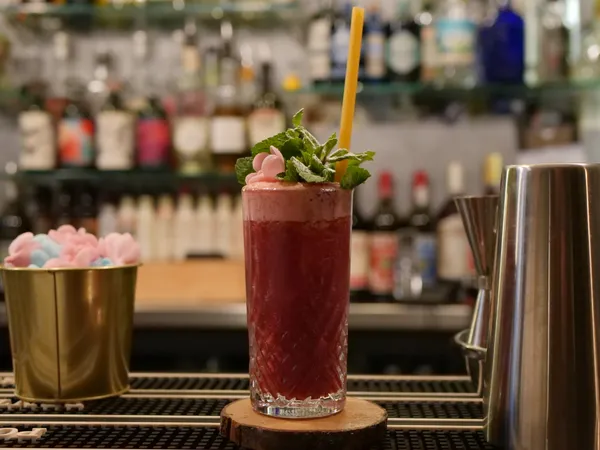 Réalisez vos cocktails en équipe avec Jessica - Afbeelding nr. 4 - Wecandoo