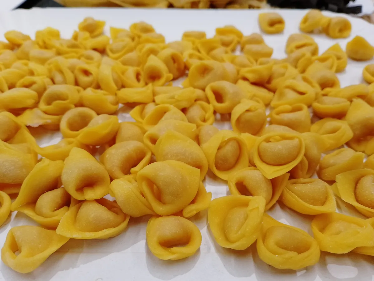 Cook your own stuffed pasta from Bologna