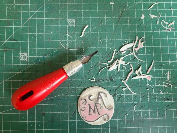 Initiez-vous à la gravure de tampons avec Amandine - Image n°5 - Wecandoo