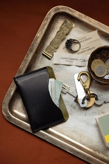Wecandoo - Confectionnez votre porte-cartes en cuir