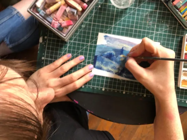 Initiez-vous au tirage photo cyanotype avec Mona - Image n°5 - Wecandoo