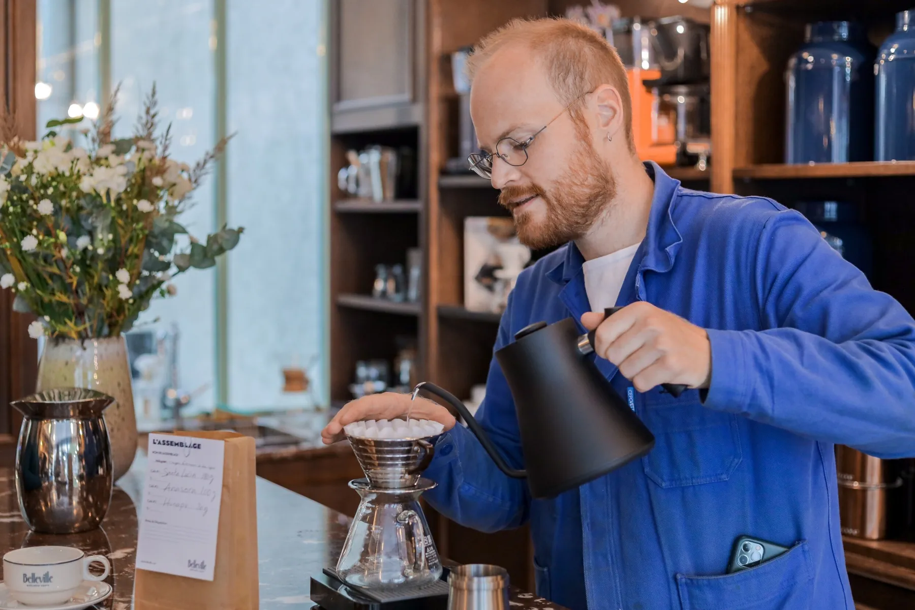 Étonnez votre équipe et découvrez le métier de barista avec Ludovic, torréfacteur et barista - Image n°2 - Wecandoo