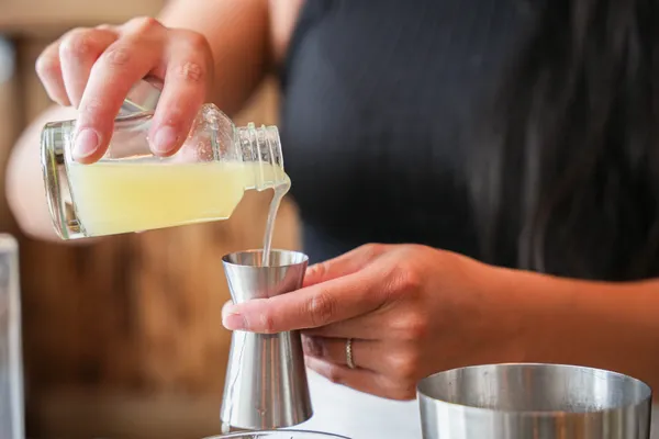 Captivez votre équipe et créez vos cocktails à thème avec Baptiste - Afbeelding nr. 4 - Wecandoo