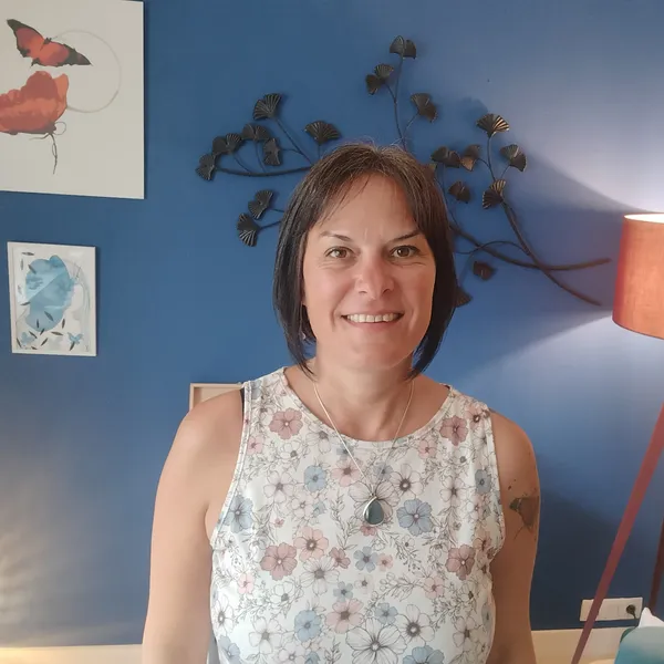 Aurélie: Fabricante de cosmétiques in Nantes