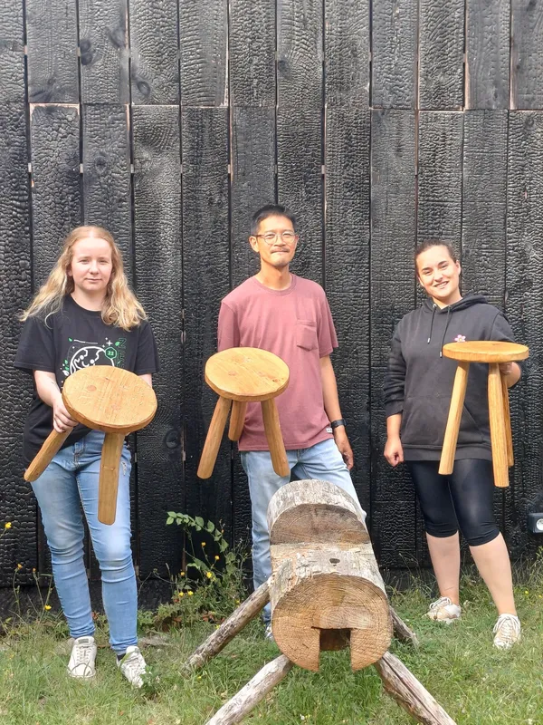 Taillez votre tabouret en bois sur une journée - Image n°1 - Wecandoo