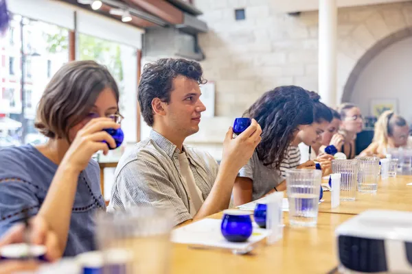 Assemblez votre huile d'olive dans le Viaduc des Arts - Image n°4 - Wecandoo