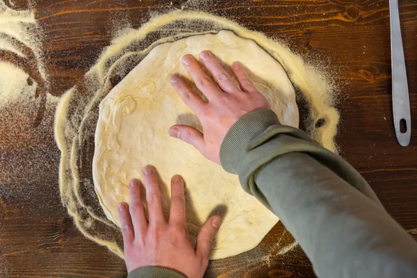 Impliquez votre équipe et cuisinez votre pizza avec Renzo - Image n°3 - Wecandoo