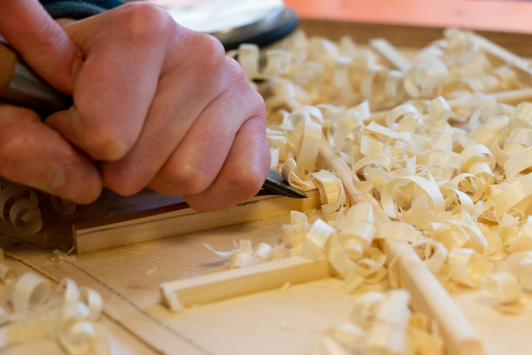 Fabriquez votre ukulélé ou mini-guitare avec Victor - 3J - Image n°1 - Wecandoo