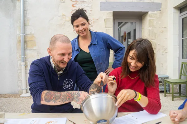 Fabriquez votre palette d'aquarelles végétales avec Aurore - Image n°1 - Wecandoo