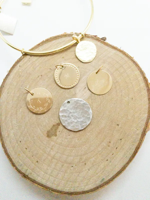 Fabriquez votre médaille gravée - Image n°4 - Wecandoo