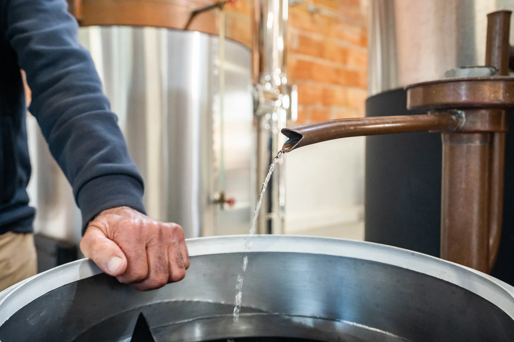 Visitez une distillerie et dégustez des spiritueux avec Benoît - Afbeelding nr. 2 - Wecandoo