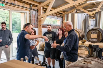 Visitez une distillerie et dégustez des spiritueux