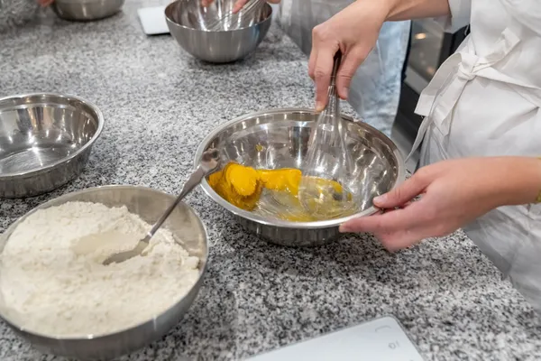Mettez au défi votre équipe autour d'un challenge pâtissier, avec Chloé et son équipe - Image n°3 - Wecandoo