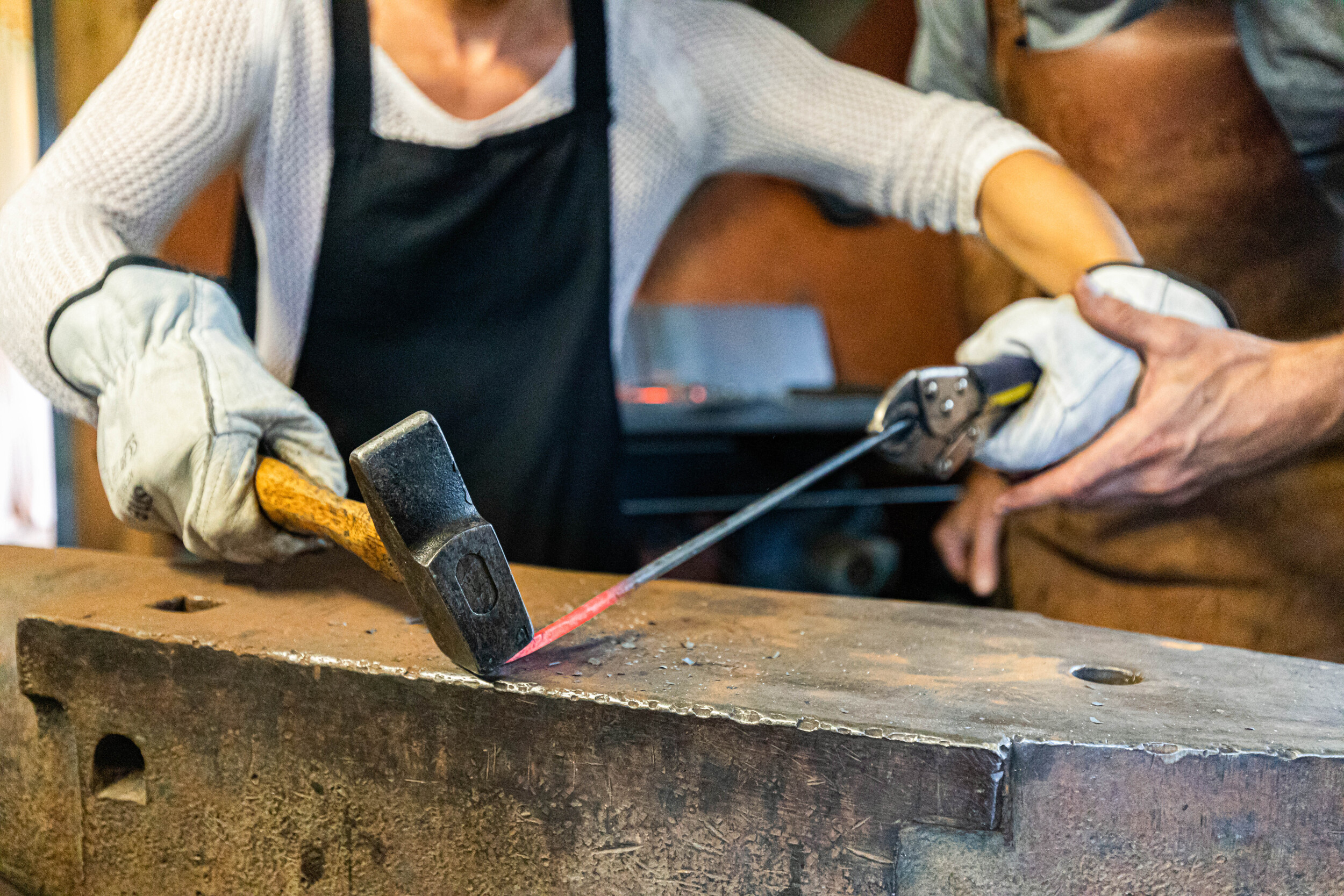 Wecandoo - Forgez votre couteau brut de forge sur une journée avec Olivier - Image n°5