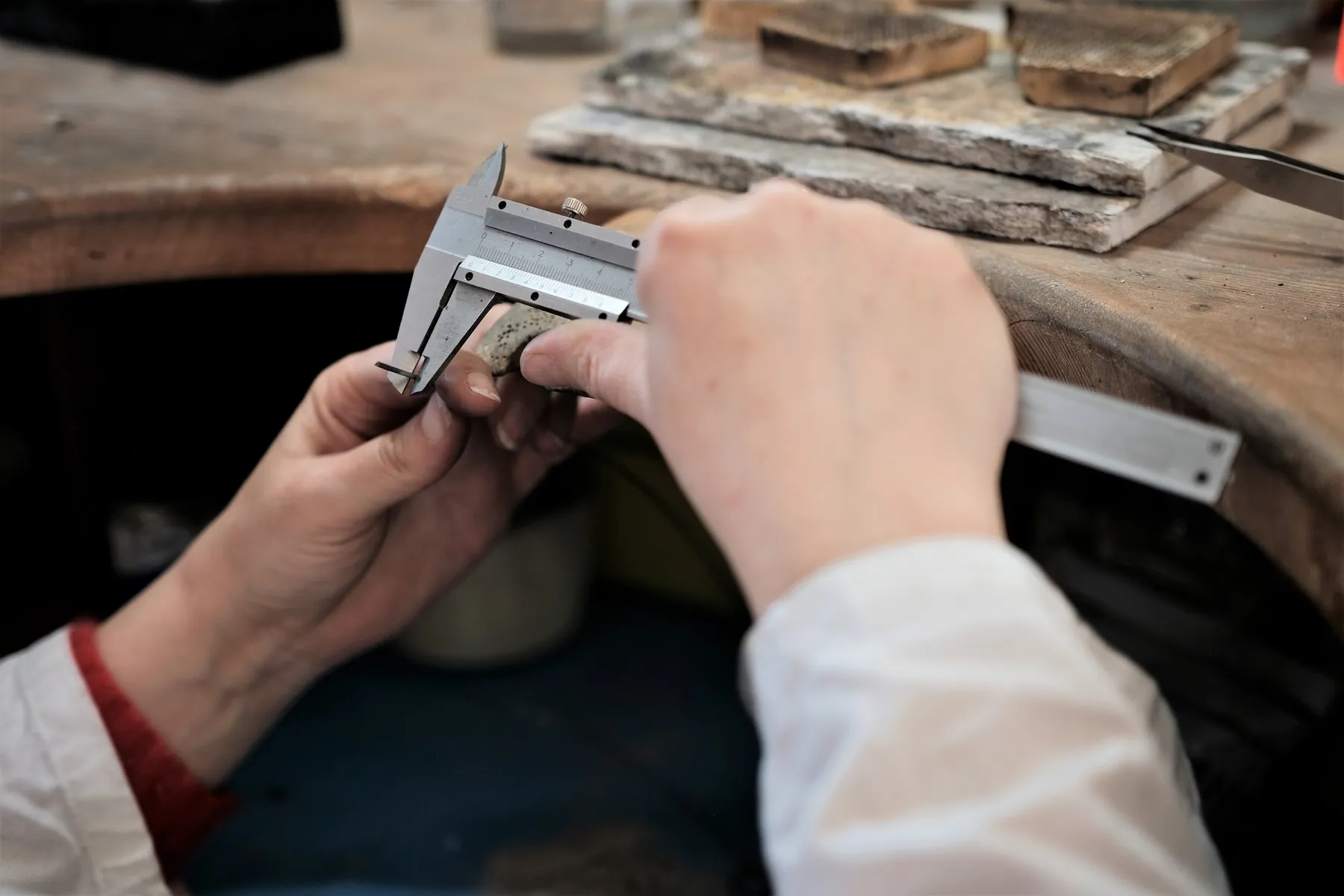 Créez votre bague ouverte en forme de goutte avec Cécile - Image n°1 - Wecandoo