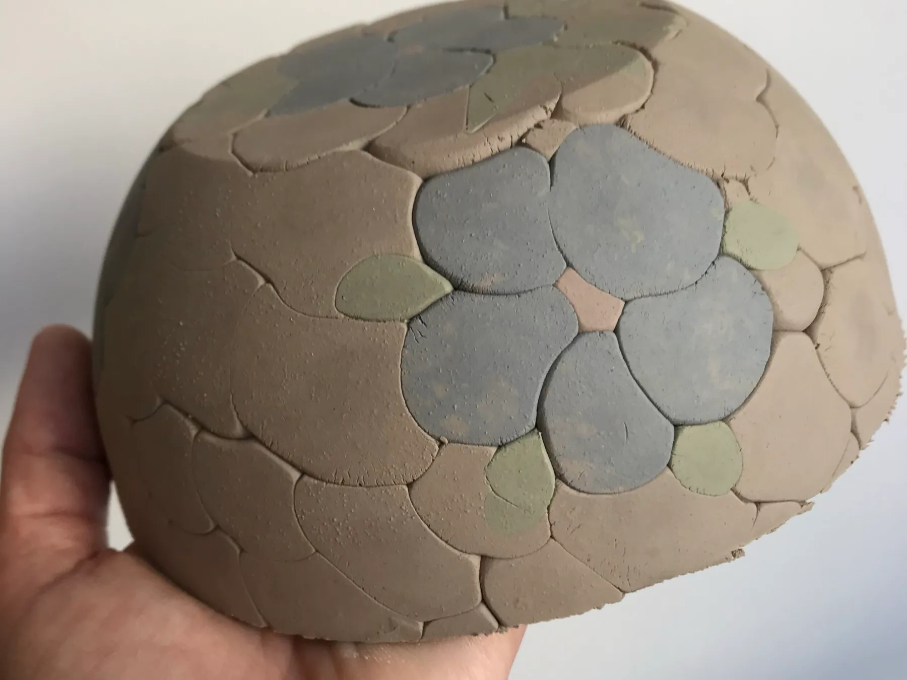 Créez votre bol grâce à la technique du moulage à la boulette avec Pauline - Image n°4 - Wecandoo