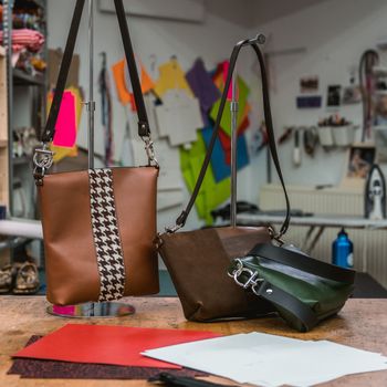 Wecandoo - Gather your team and make your own leather bags