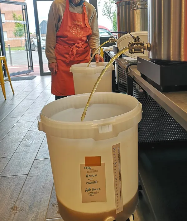 Brassez 12 litres de bière avec Alexandre - Image n°3 - Wecandoo
