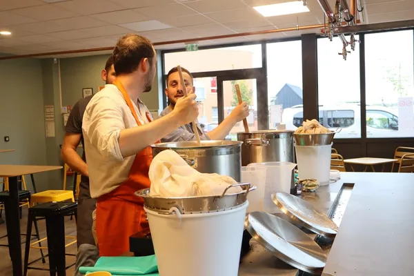 Brassez 12 litres de bière avec Alexandre - Image n°2 - Wecandoo