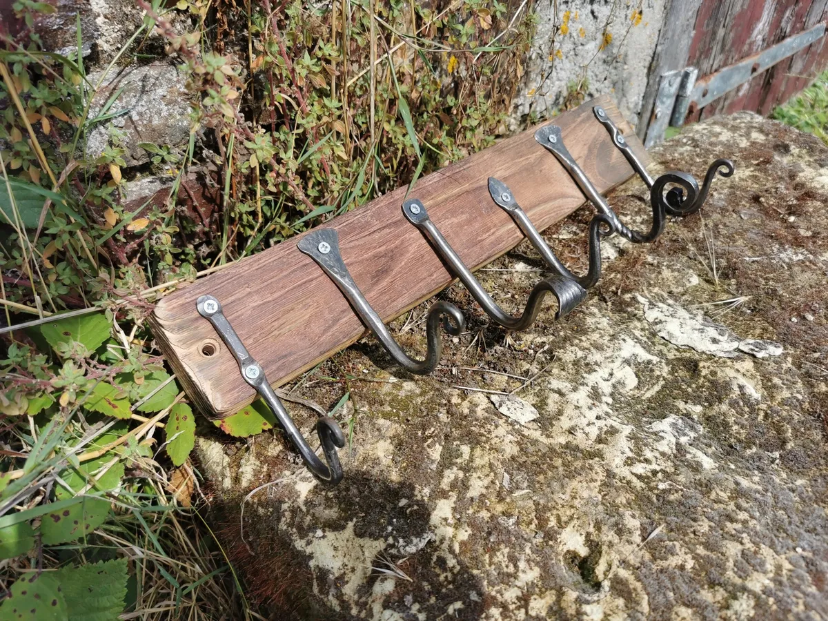 Fabriquez votre porte-manteaux mural en équipe