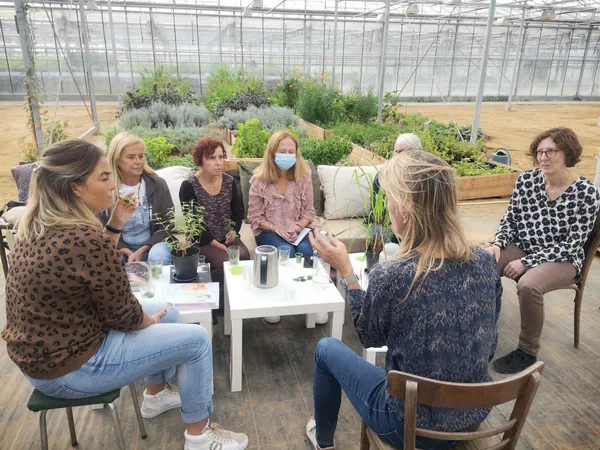 Créez vos infusions en équipe et participez à une dégustation avec Cécile - Image n°2 - Wecandoo