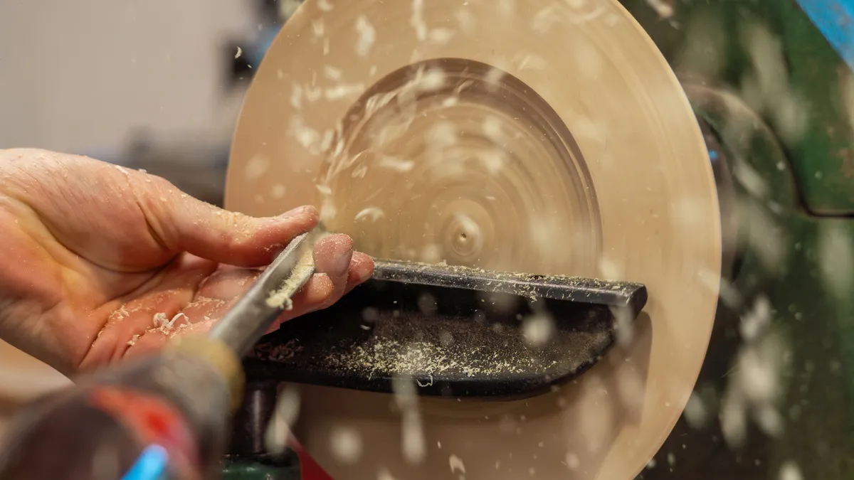 Découvrez le tour à bois