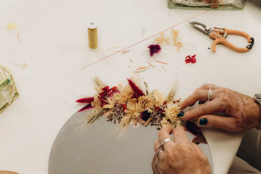 Réalisez votre miroir fleuri - Afbeelding nr. 1 - Wecandoo