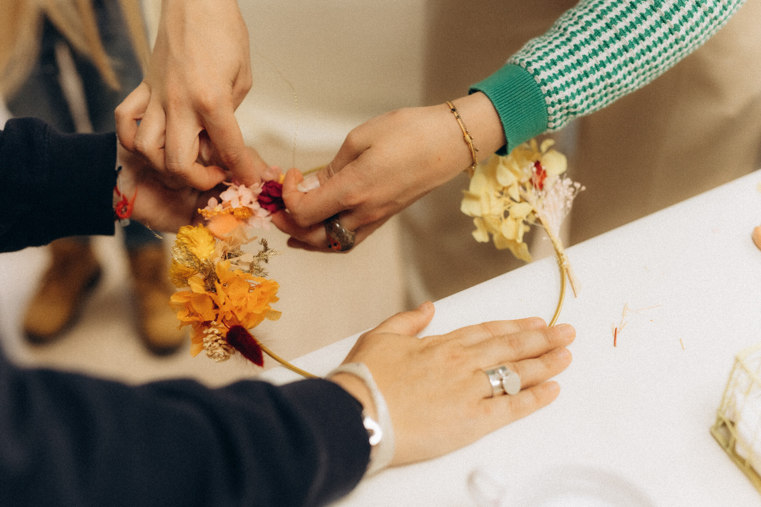 Réalisez votre couronne murale en fleurs séchées